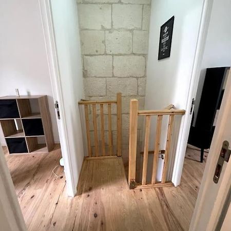 Superbe Appartement Cosy Avec Jardin Nimes Exterior foto